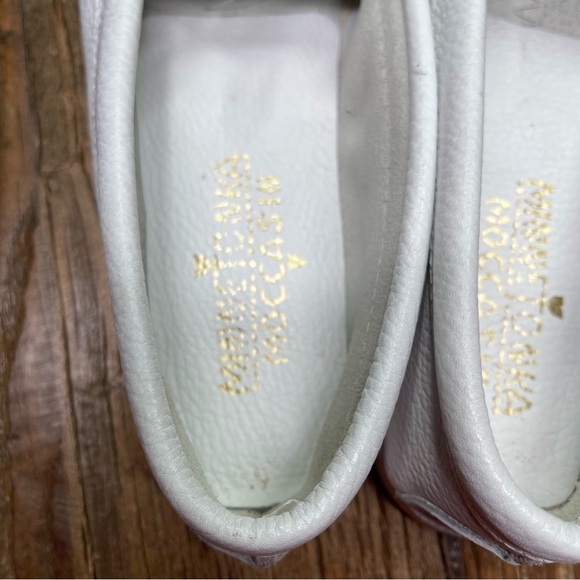 New ~ Minnetonka Women's Thunderbird Boat Moc Smooth Leather - White Size 8 - Picture 10 of 11